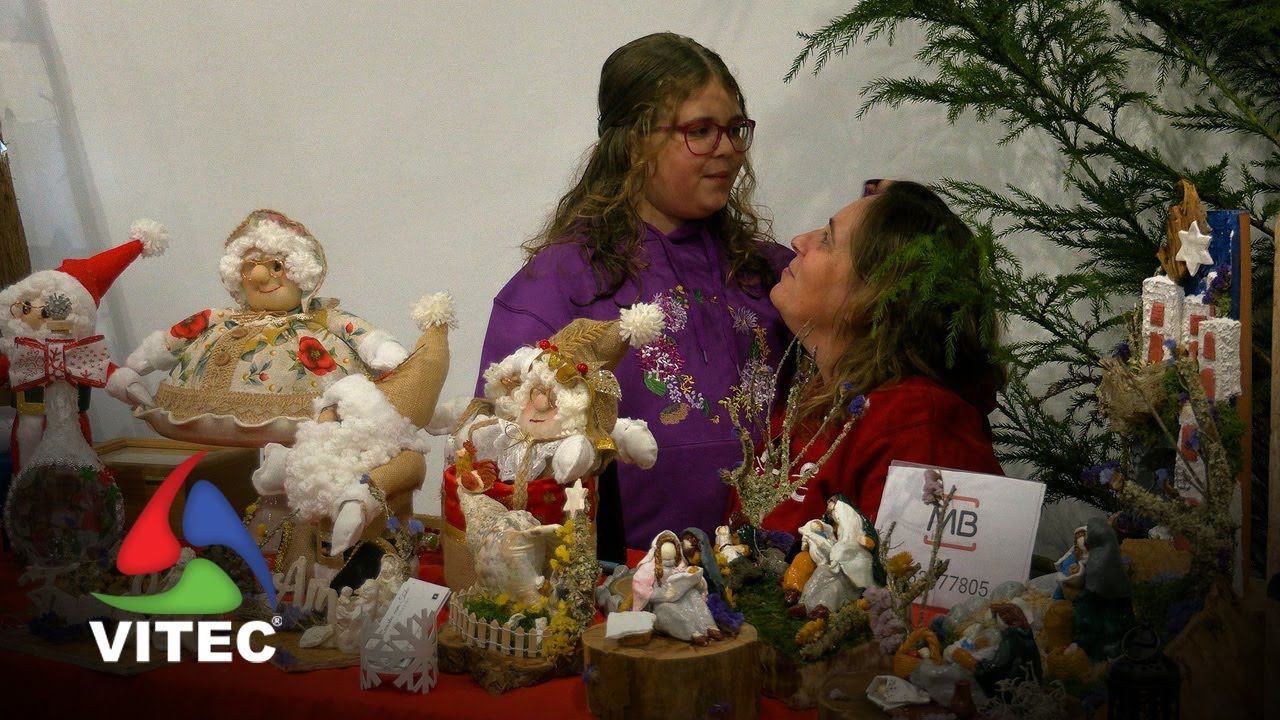 Artesãos locais continuam a expor artigos no Mercado da Vila do Porto Judeu