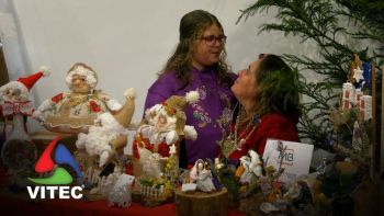 Artesãos locais continuam a expor artigos no Mercado da Vila do Porto Judeu