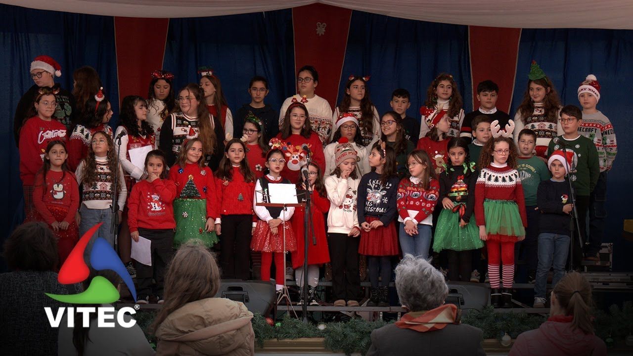 Coros de Natal trazem animação à Praia da Vitória - 1ª Parte
