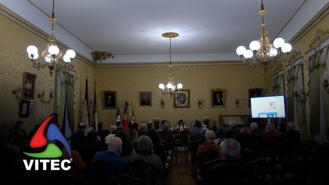 Dar a conhecer a qualidade e diversidade da arquitetura das obras nos Açores