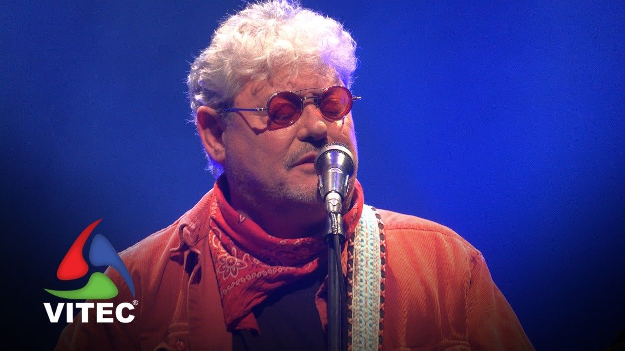 O Homem do Leme do rock em Portugal está a assinalar 50 anos de carreira