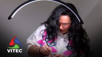 Entre fios e beleza, Vanessa Bicas procura diferenciar-se no mundo das pestanas