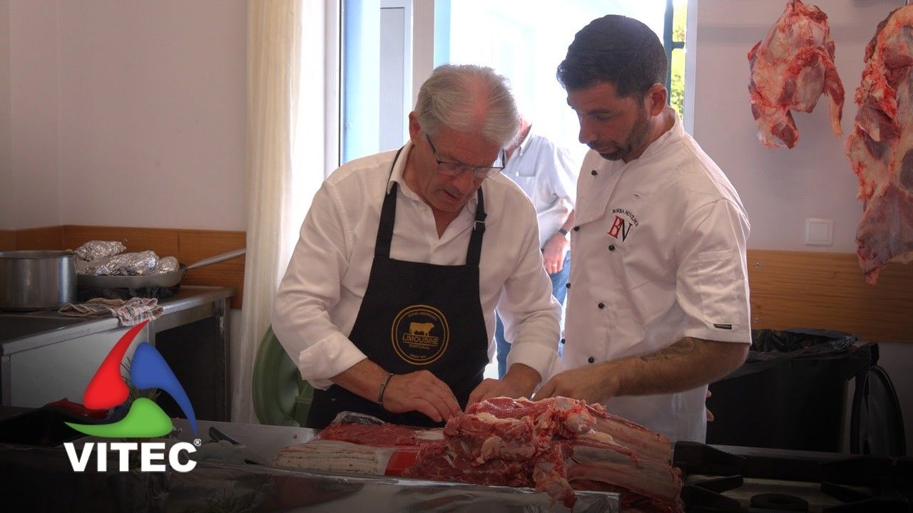 Através da arte do corte, é garantida a excelência da carne dos Açores